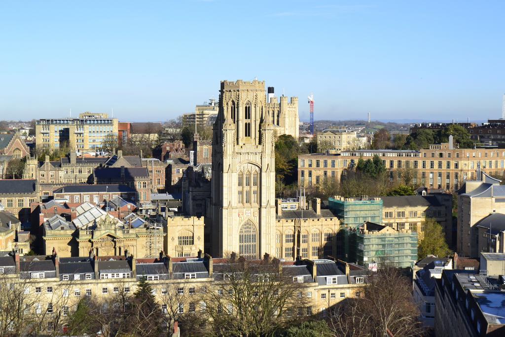The Queens Hostel Bristol Exterior photo