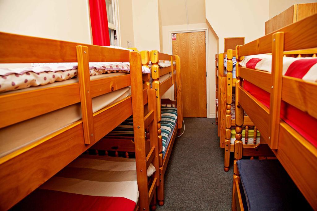 The Queens Hostel Bristol Room photo
