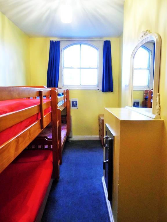The Queens Hostel Bristol Exterior photo