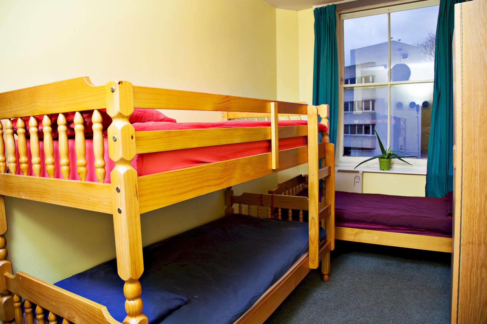 The Queens Hostel Bristol Exterior photo